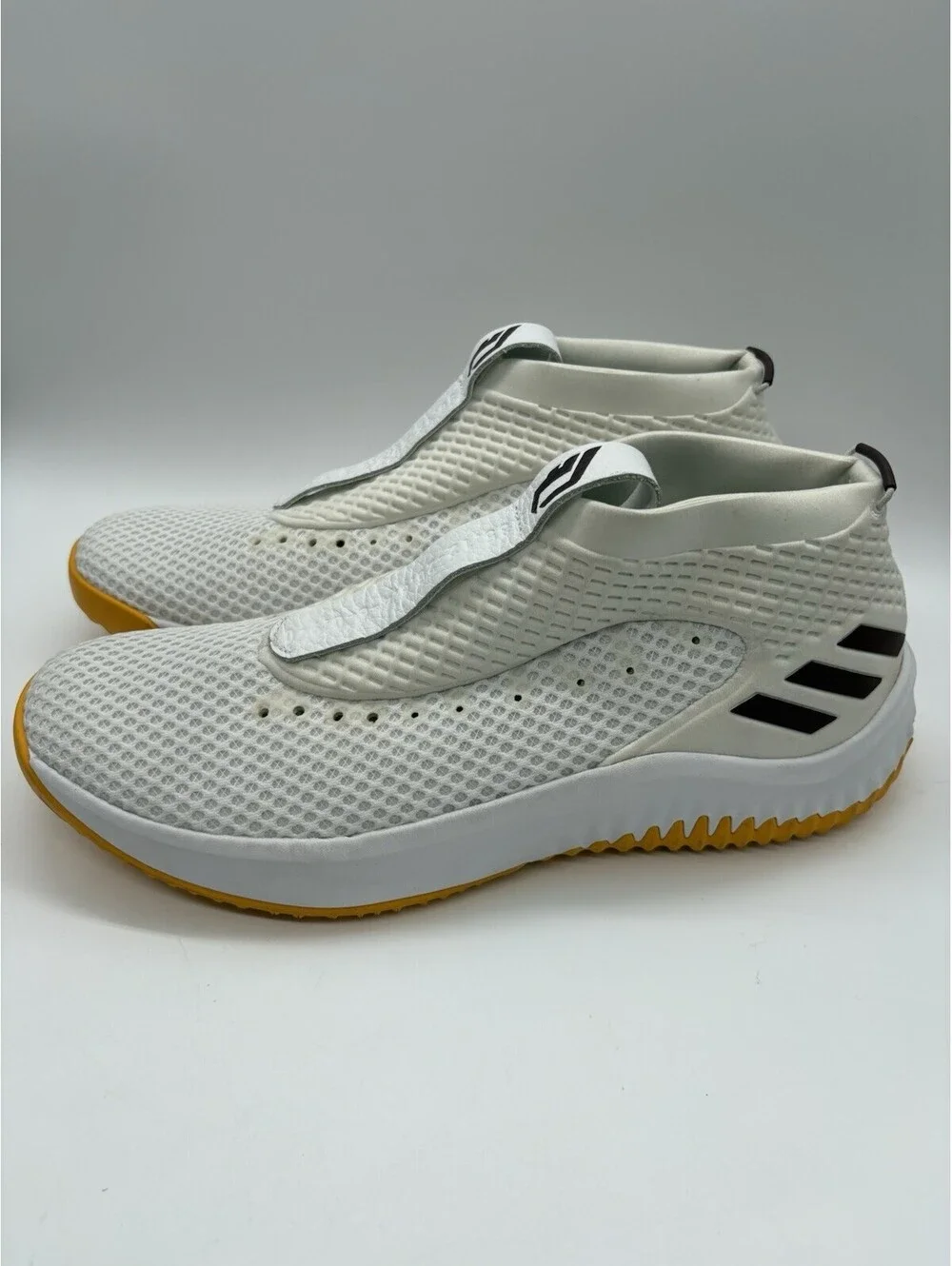 Adidas Shoes Mens Sz 12 White Black Dame 4 Basketball NBA Signature Core